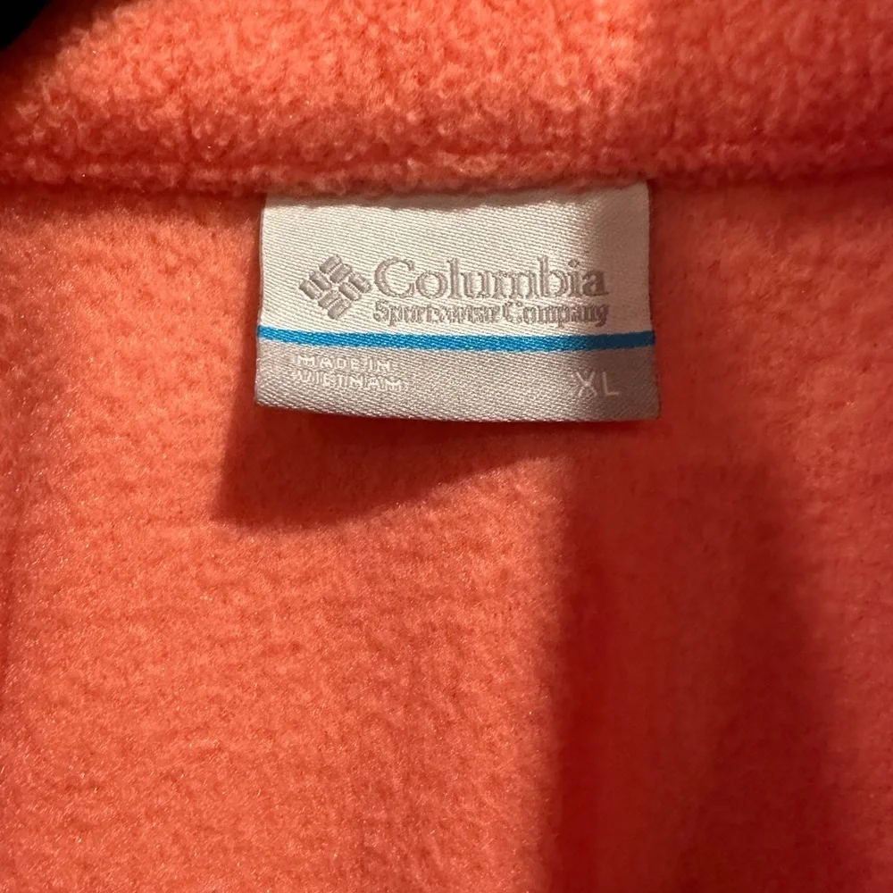 Columbia women’s peach Fleece Jacket - Picture 3 of 4